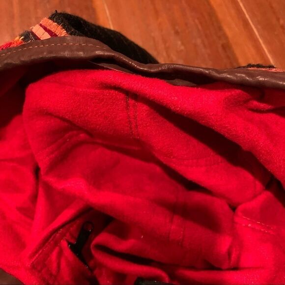 Jadetribe Textile & Leather Braid Strap Hobo Bag - Picture 8 of 8